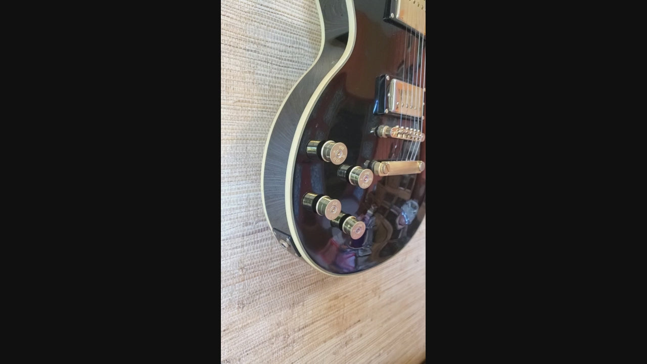 12 Gauge Shotgun Shell Brass Split Shaft Guitar Knobs on black LesPaul video